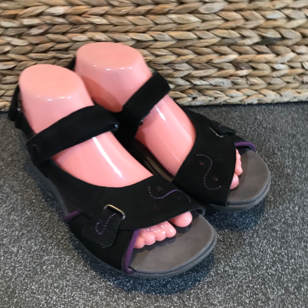 Cobb Hill New Balance Fresh Foam Leather Sandals - Picture 7 of 15